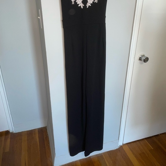 BLĀSHE lace Jumpsuit - Picture 8 of 13